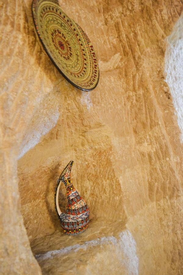 Emily Cave House Bed and Breakfast Göreme Buitenkant foto