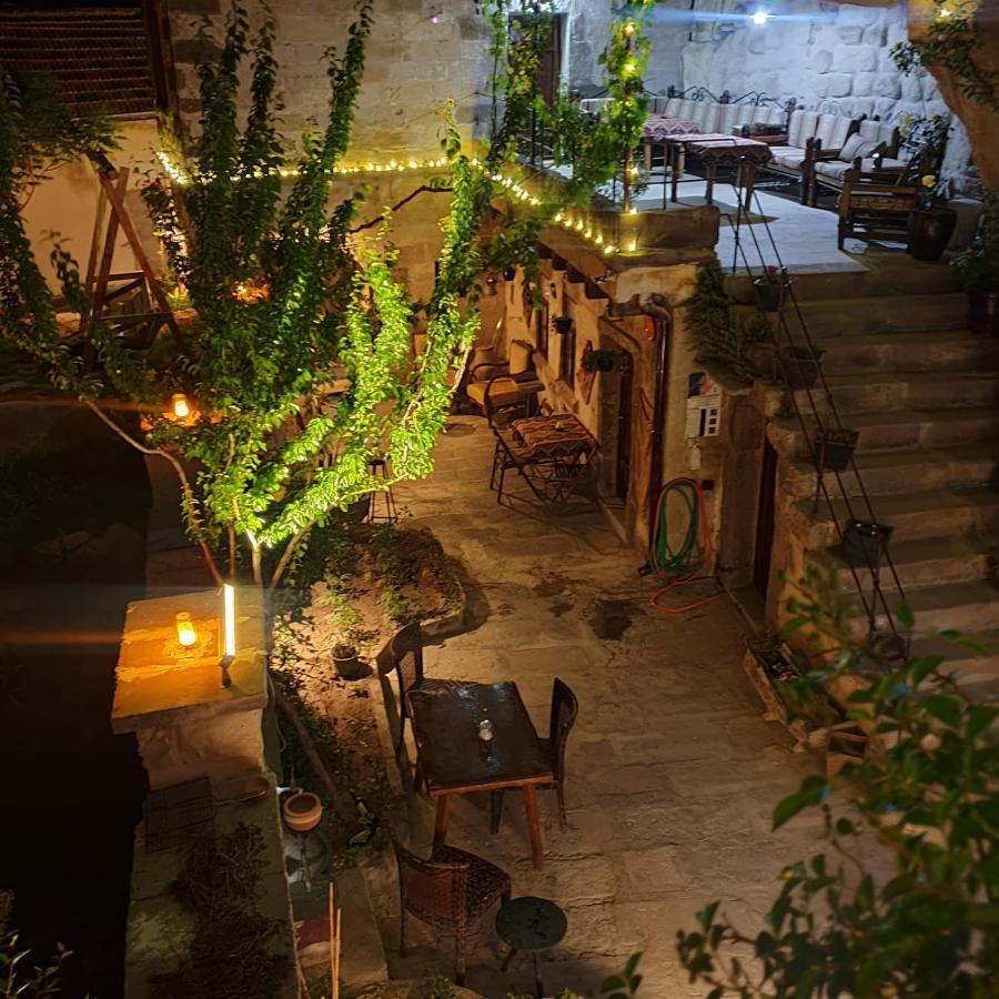 Emily Cave House Bed and Breakfast Göreme Buitenkant foto